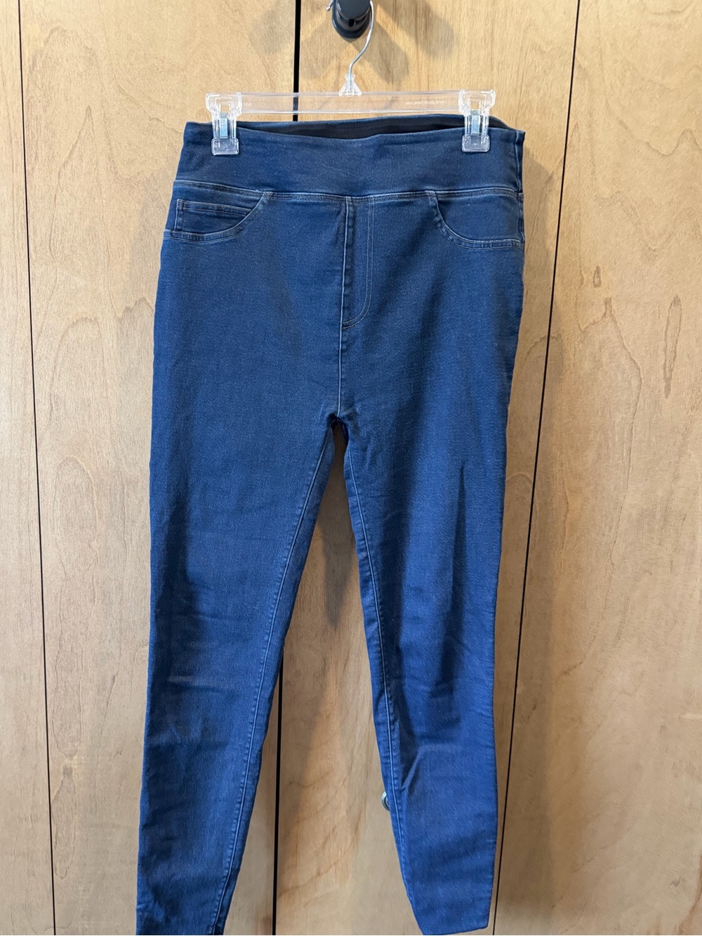 Assets by Spanx Navy Stretch pull on Jeggings with comfort waist pockets